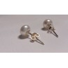 Small pearl stud