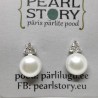 Pearlstud with zircon pyramid