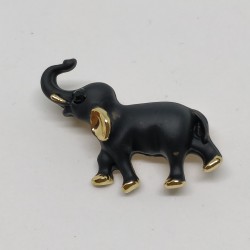 Matte elephant brooch