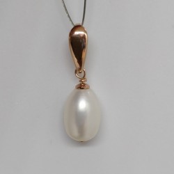 Pendant, white pearl