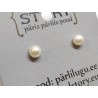Very small pearl stud
