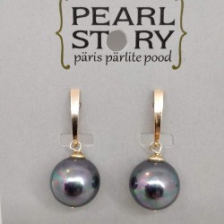 Black round pearl earrings